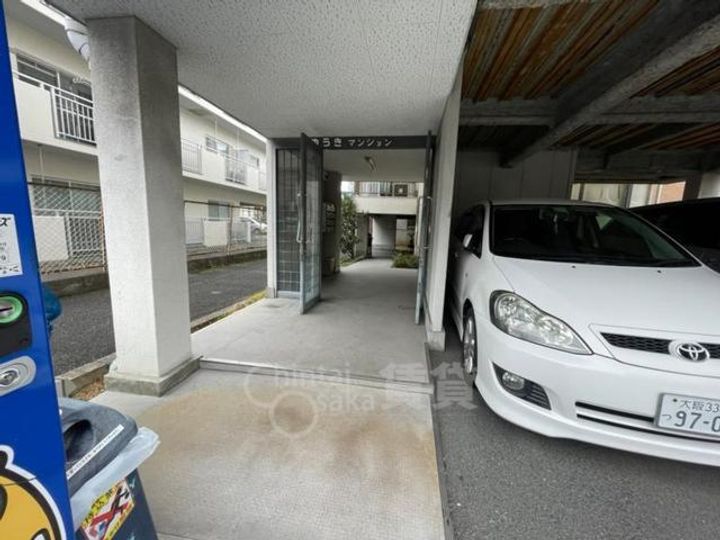 ゆうきマンションの玄関