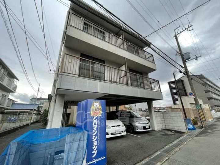 ゆうきマンションの外観