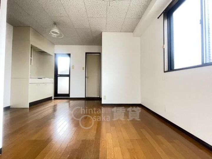 ゆうきマンションの居間