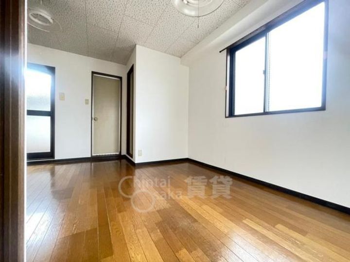 ゆうきマンションの居間