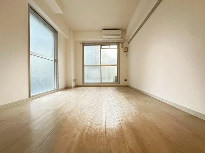 レインボーハイムの居間