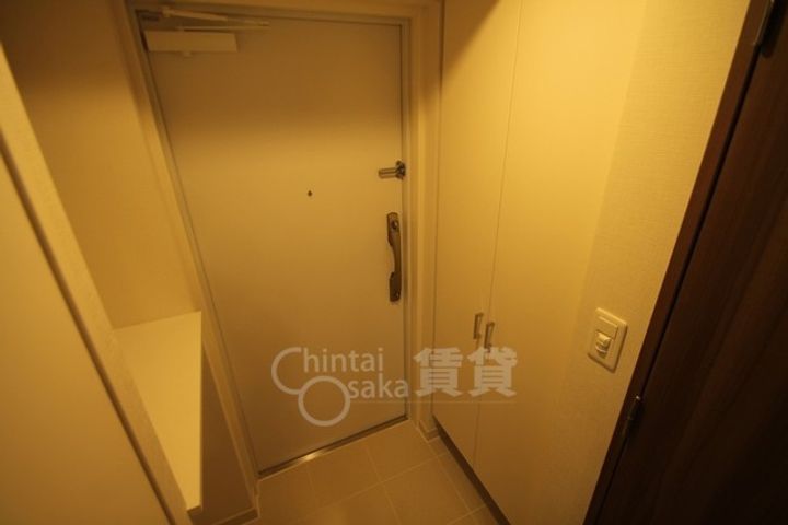 コンフォリア江坂広芝町の玄関