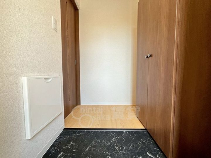 プレリュード石橋3の玄関