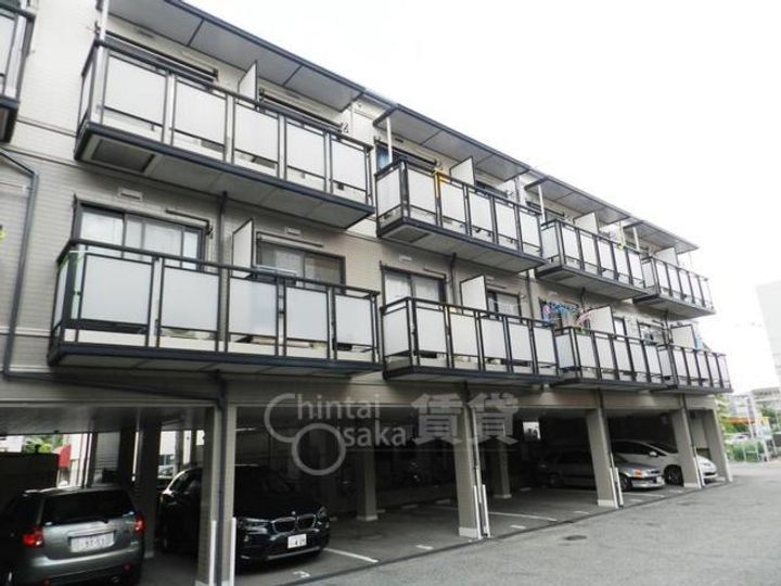 ヴィラージュみのおBの外観