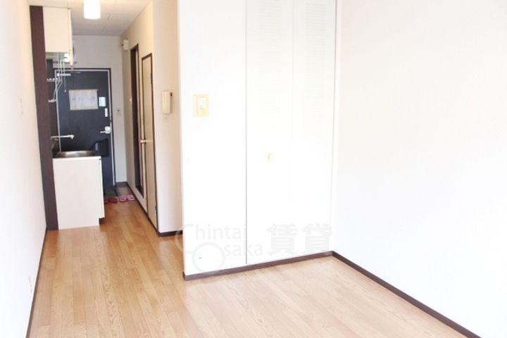 ヴィラージュみのおBの居間