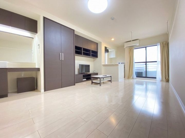 コンフォート刀根山の居間