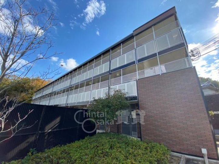 レオパレスサルースの外観