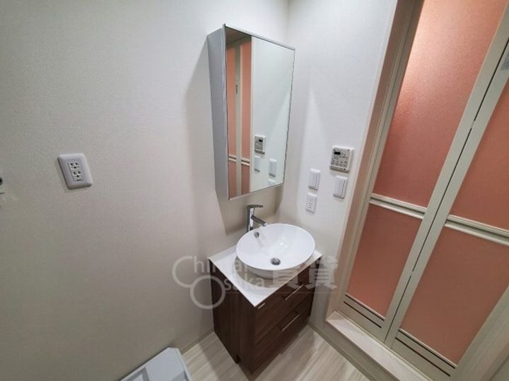 大阪府豊中市利倉2丁目の賃貸アパートの内装