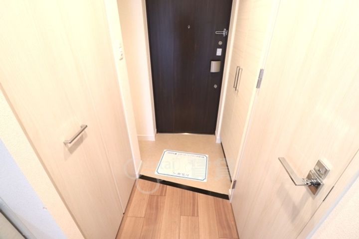 ディームス江坂の玄関