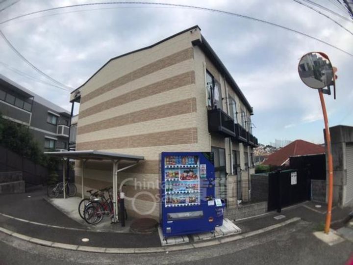レジデンス南春日丘の玄関