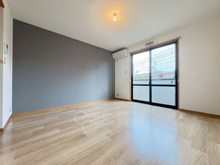 メゾン二翠 Bの居間