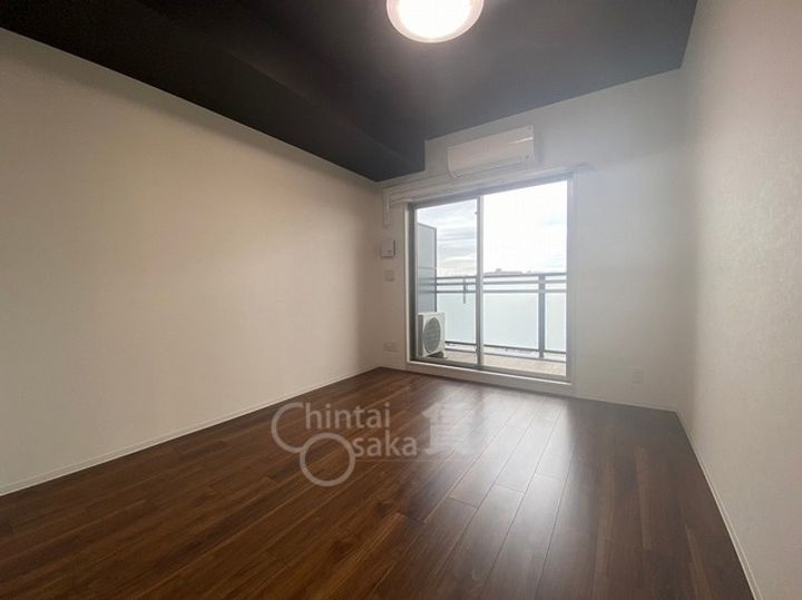 プレサンス江坂クォーレの居間