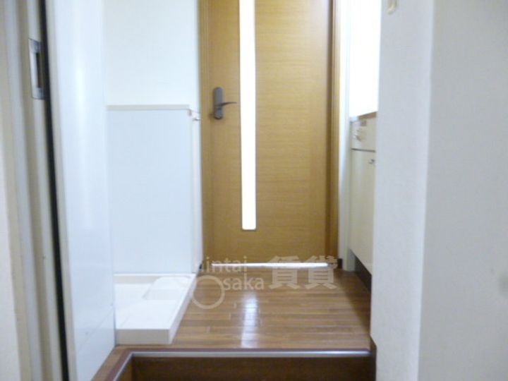 セレーノ箕面の玄関