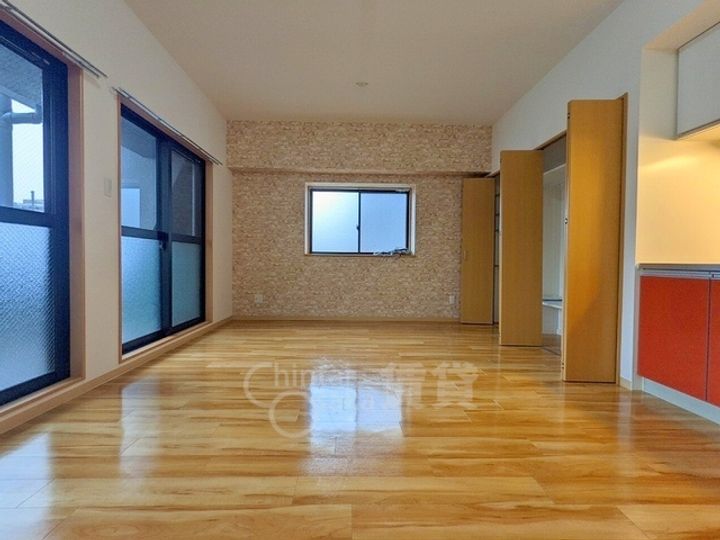 パレス東洋豊里2号館の居間