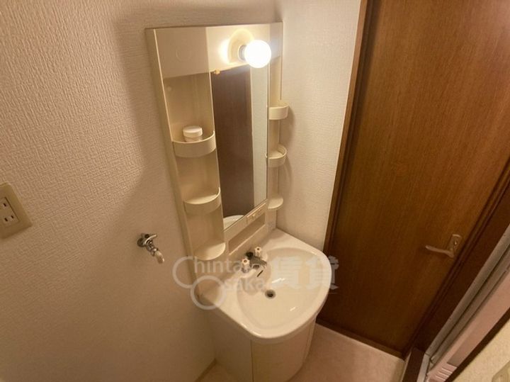 大阪府大阪市淀川区新高5丁目の賃貸マンションの内装