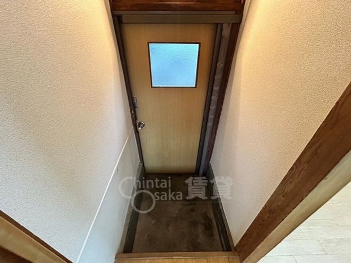 大阪府池田市豊島南1丁目(一戸建)の賃貸物件の玄関