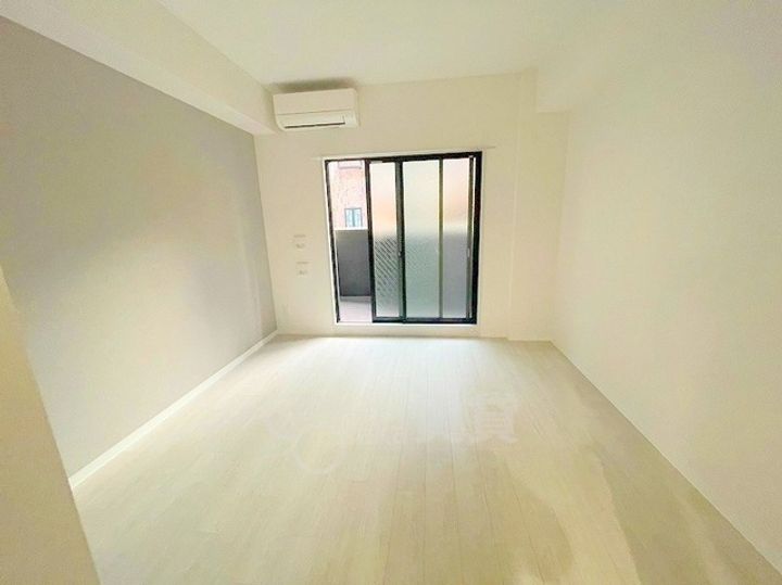 大阪府大阪市東淀川区菅原3丁目の賃貸マンションの居間