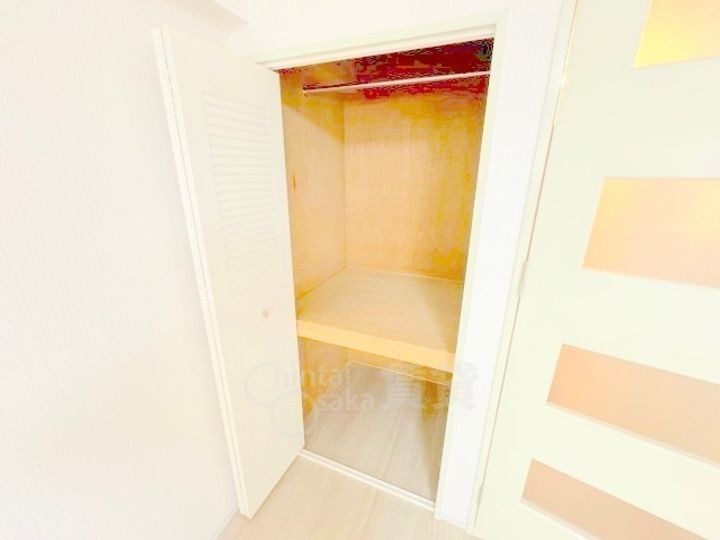 大阪府大阪市淀川区西中島1丁目の賃貸マンションの内装