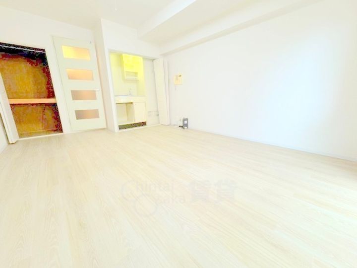 大阪府大阪市淀川区西中島1丁目の賃貸マンションの居間