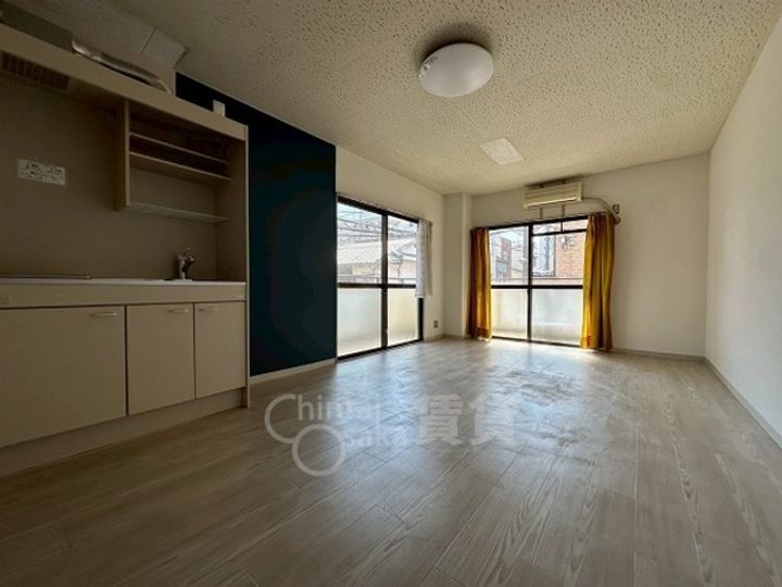 大阪府大阪市淀川区十三元今里2丁目の賃貸マンションの居間