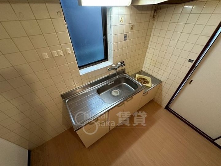 大阪府吹田市片山町4丁目の賃貸アパートのキッチン