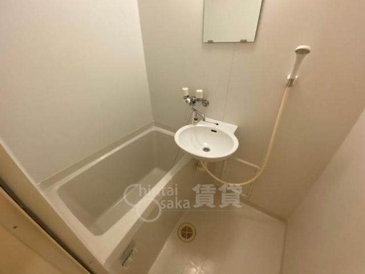 大阪府大阪市東淀川区大桐4丁目の賃貸アパートの風呂