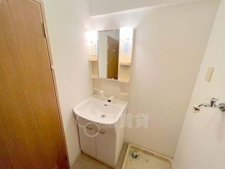 東淡路豊源ビルの内装