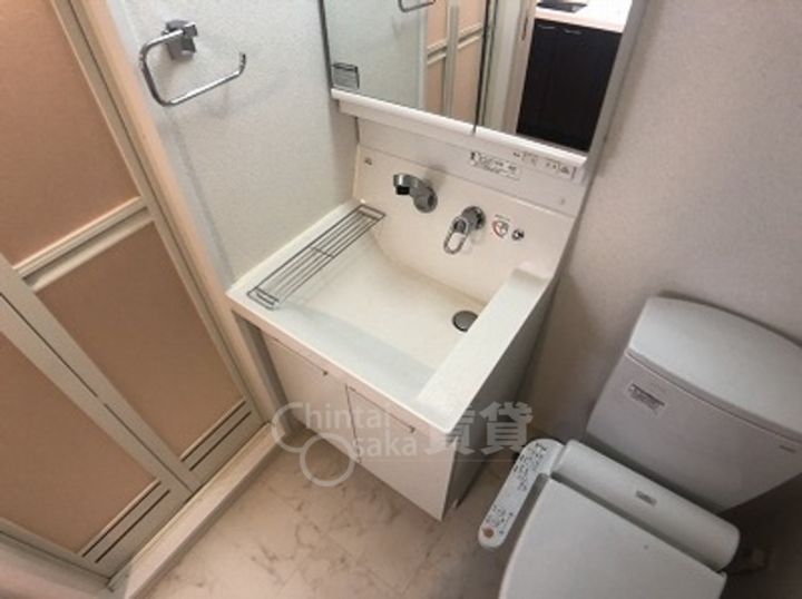 大阪府大阪市東淀川区東中島2丁目の賃貸マンションの内装