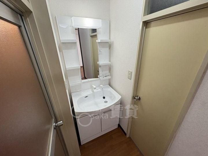 大阪府大阪市東淀川区豊新4丁目の賃貸マンションの内装