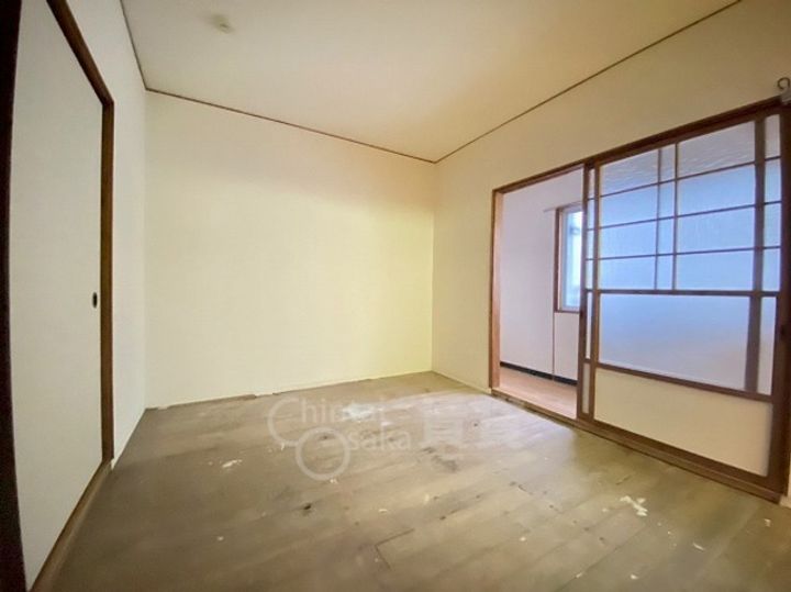 旭第1ハイツの居間