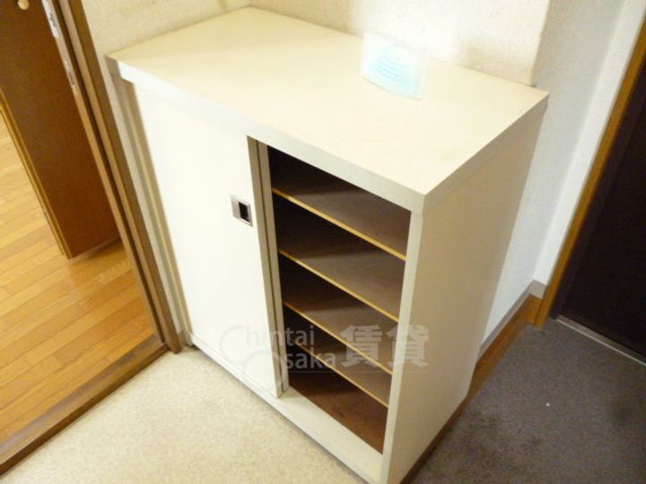 ラ・フォンティーヌ西田の玄関