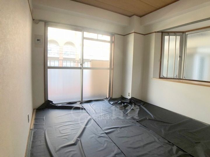 大阪府大阪市東淀川区豊里2丁目の賃貸マンションの居間