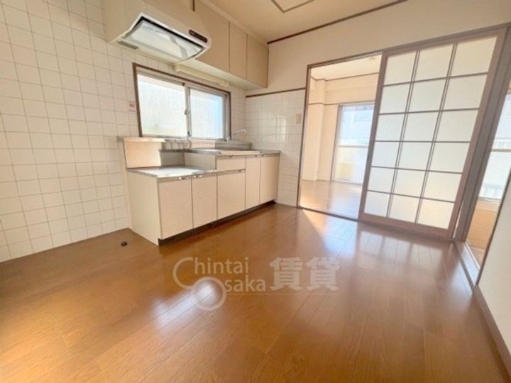 大阪府大阪市東淀川区豊里2丁目の賃貸マンションの居間