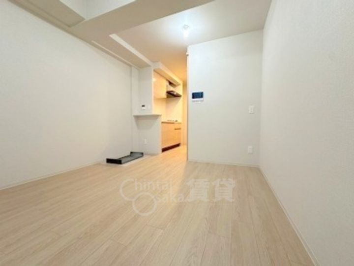 大阪府大阪市淀川区宮原1丁目の賃貸マンションの居間