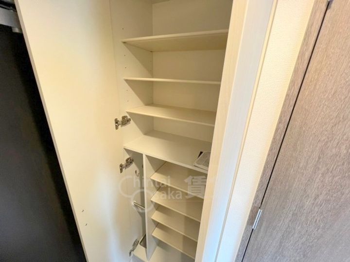 大阪府大阪市淀川区十八条1丁目の賃貸マンションの内装