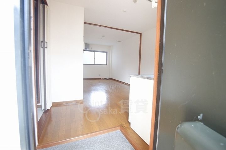 ホーリーライフ福島の玄関