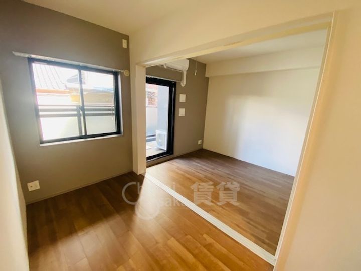 ファーストフィオーレ九条2の居間