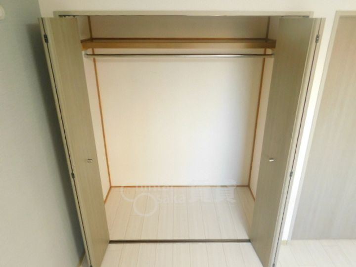 兵庫県川西市南花屋敷1丁目の賃貸アパートの内装