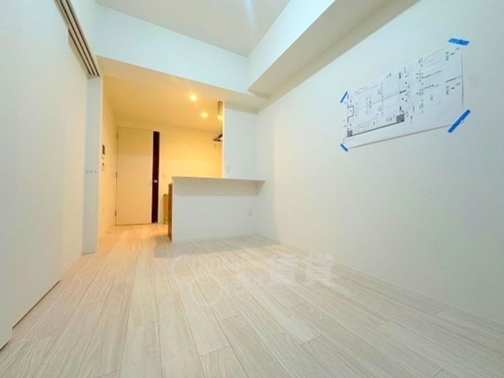 大阪府大阪市淀川区西宮原1丁目の賃貸マンションの居間