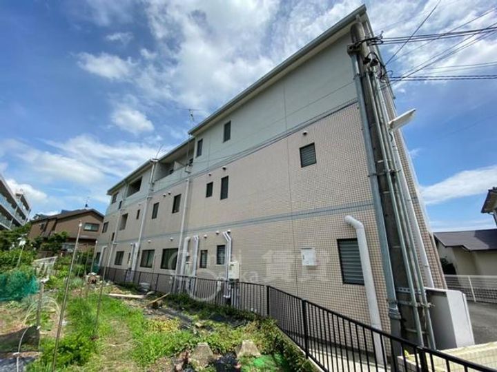 フェルメ箕面の外観