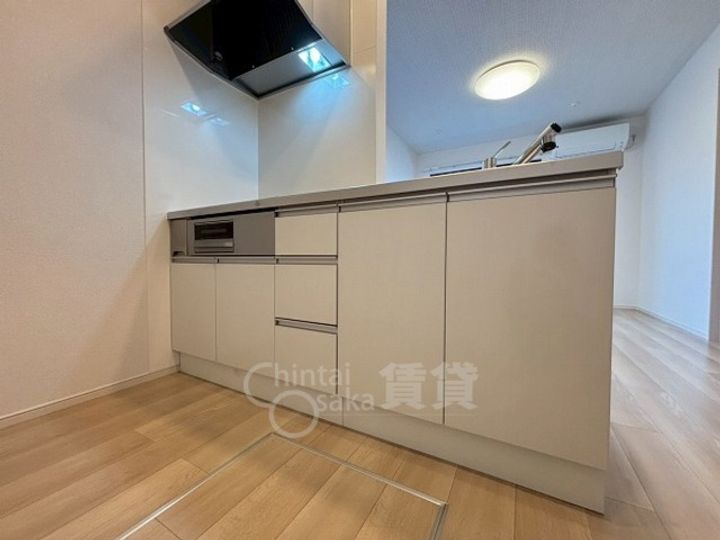 大阪府吹田市山田東3丁目の賃貸アパートのキッチン