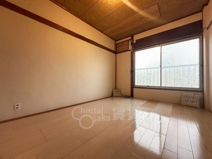 マンション雲雀丘の居間