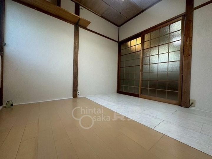 マンション雲雀丘の居間