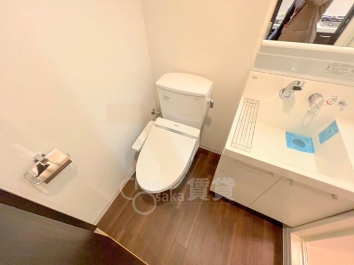 大阪府大阪市東淀川区東中島3丁目の賃貸マンションの内装