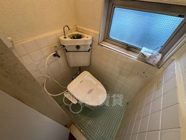 兵庫県宝塚市雲雀丘1丁目の賃貸マンションの内装