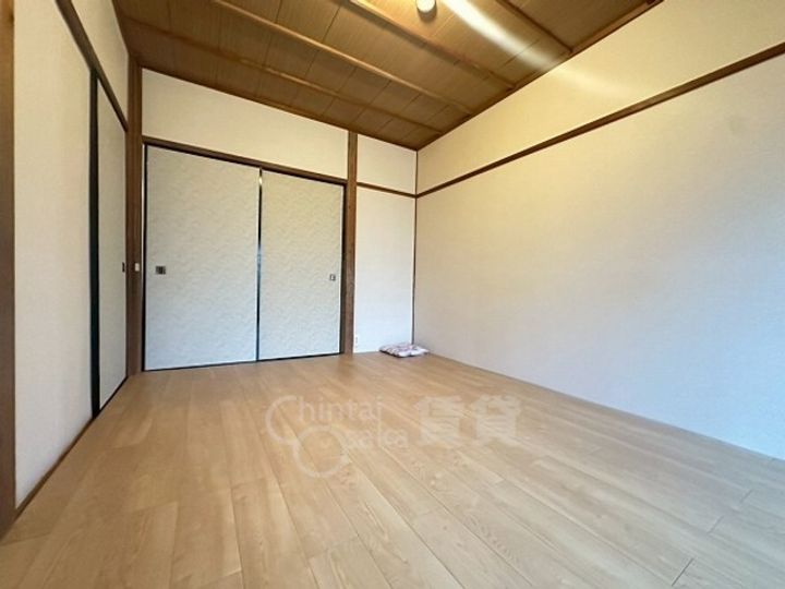 マンション雲雀丘の居間
