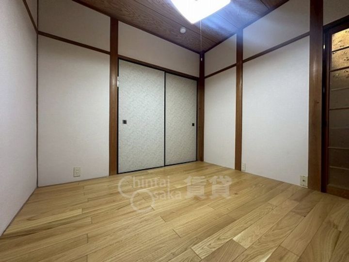 マンション雲雀丘の居間