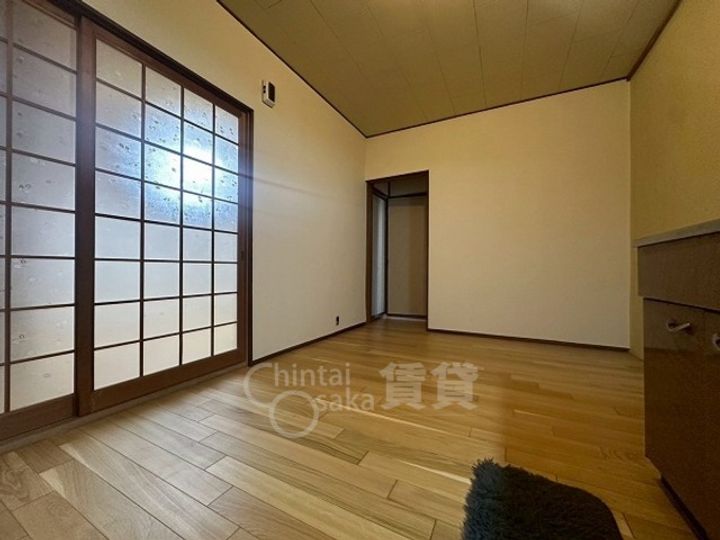 マンション雲雀丘の居間