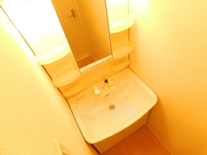 大阪府箕面市彩都粟生南1丁目の賃貸マンションの内装