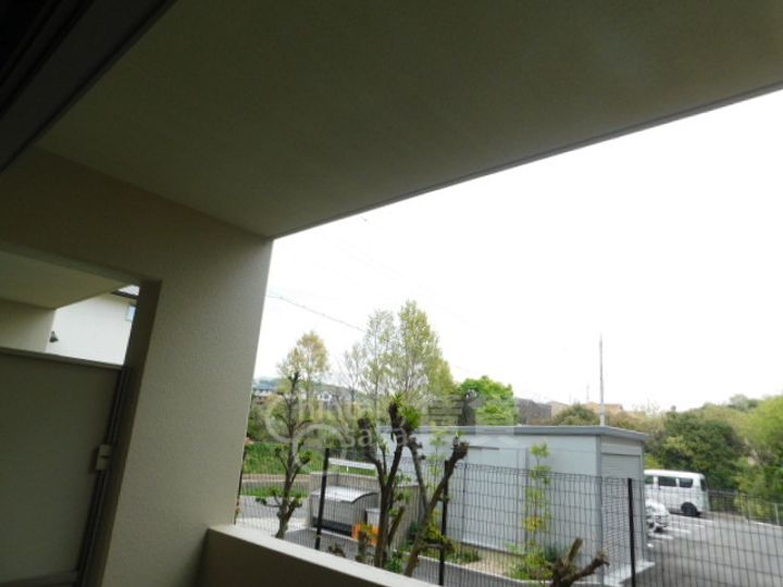 大阪府箕面市彩都粟生南1丁目の賃貸マンションの周辺